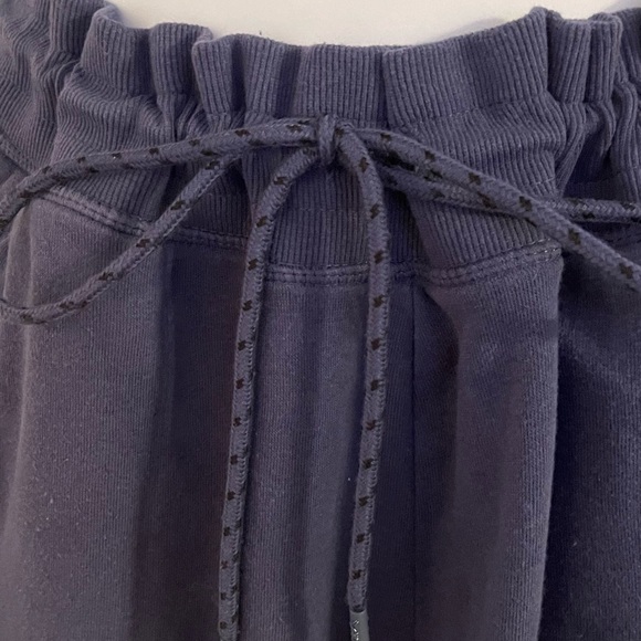 Reebok Joggers - Picture 2 of 4